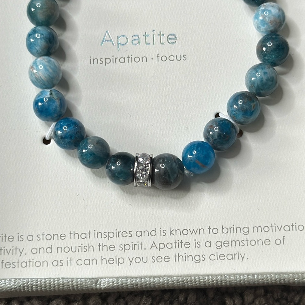 Essential Ritual Apatite Gemstone Bracelet - Picture 3 of 3
